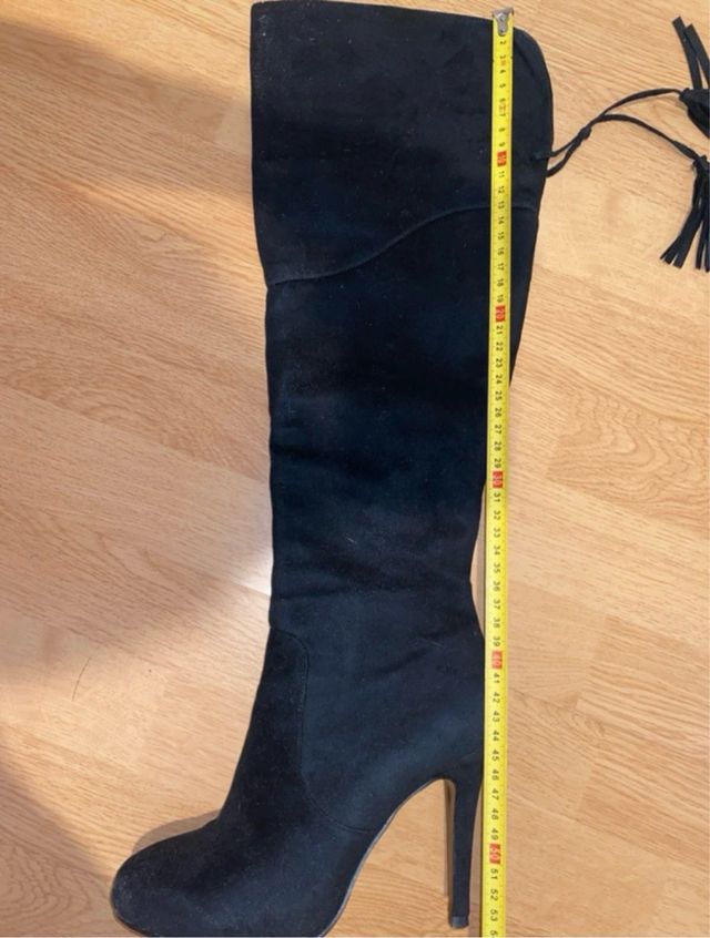 Botas mosqueteras tacón negras