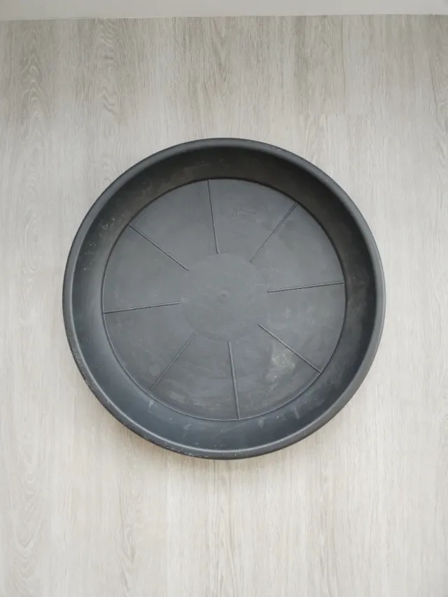 Plato para macetas negro, diámetro 53cm