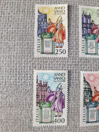Lotto 4 francobolli Anno Santo MCMXXXIII