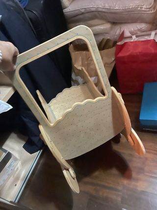 Carrellino bambole in legno