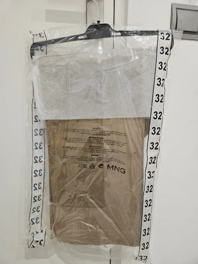 Pantalón marrón MANGO talla 32 sin estrenar