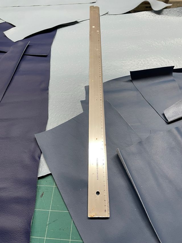 Lotto 96 Pelle ritagli