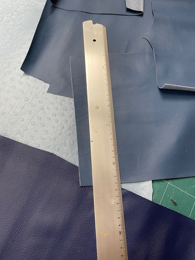 Lotto 96 Pelle ritagli