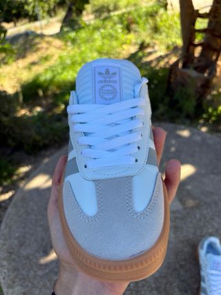 Zapatillas Adidas Samba Beige y Blanco