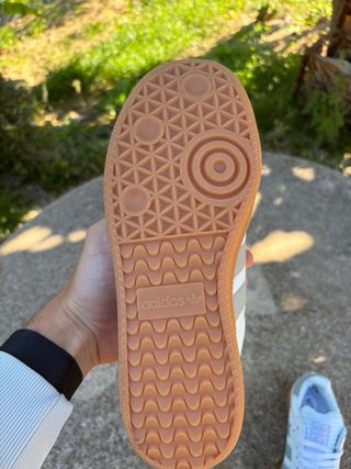 Zapatillas Adidas Samba Beige y Blanco