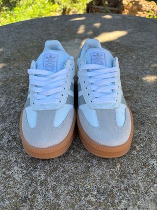 Zapatillas Adidas Samba Beige y Blanco