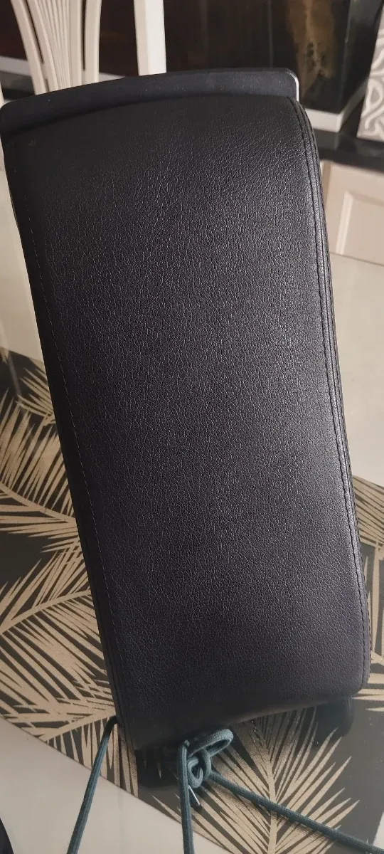 Guantera/Reposabrazos coche gran capacidad