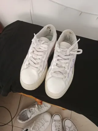 Zapatillas Puma Blancas y Rosas