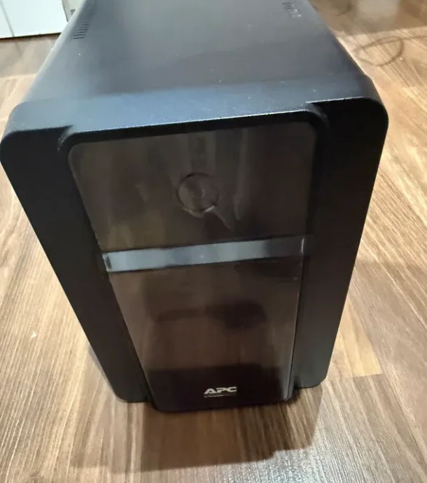 SAI APC BX2200MI-GR - Nuevo A ESTRENAR.