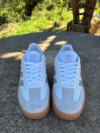 Zapatillas Adidas Samba Beige y Blancas