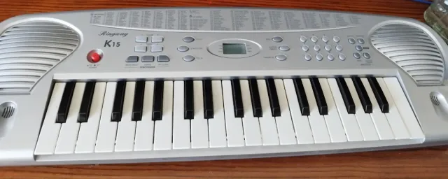 Teclado Piano Eléctrico Ringway K15