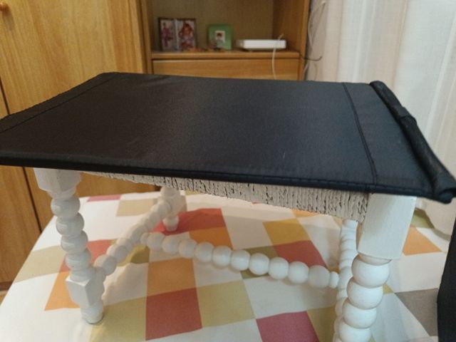 Cajas organizadoras de tela negras.