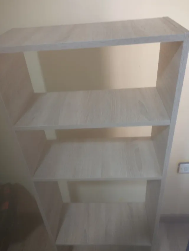 Scaffale da terra robusto a 5 scomparti beige