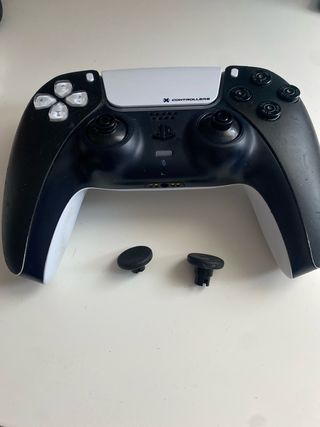 Mando PS5 Personalizado Negro y Blanco