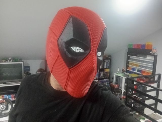 Casco Deadpool Texturizado 3D Escala 1:1
