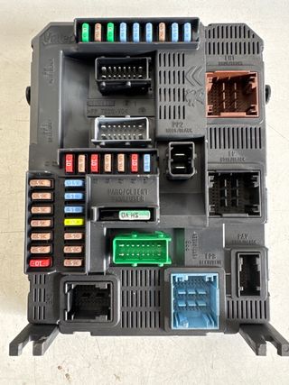 BSI N04 Peugeot 308 / Citroën ref: 9807054180