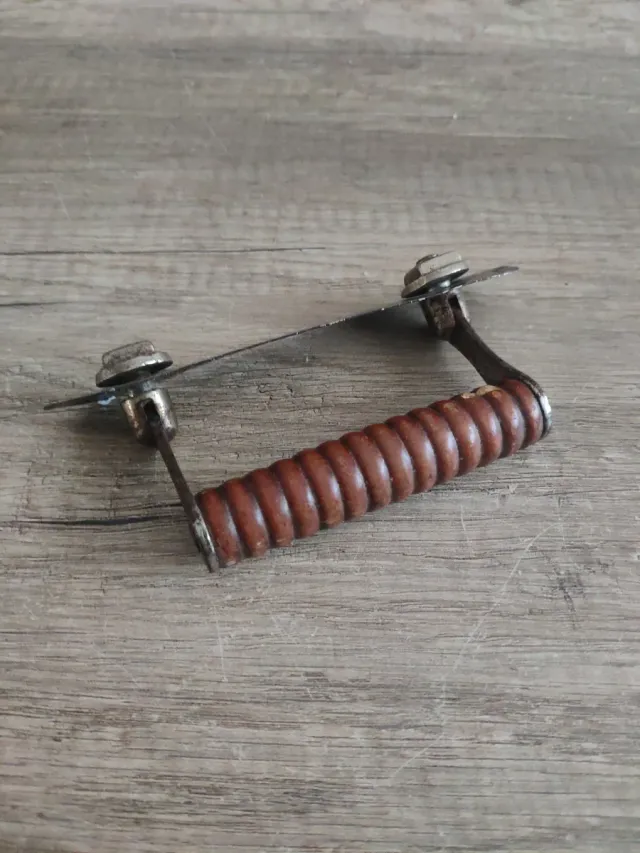 ASA PARA CAPUCHA MAQUINA DE COSER SINGER ANTIGUA