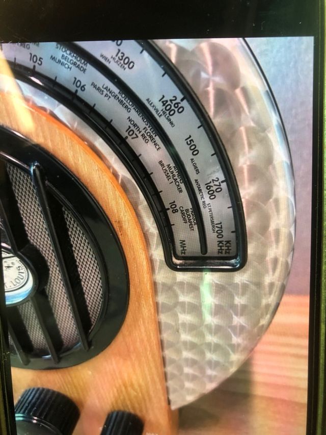 Spirit of St. Louis retro radio cassette