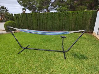 Hamaca con soporte y bandeja