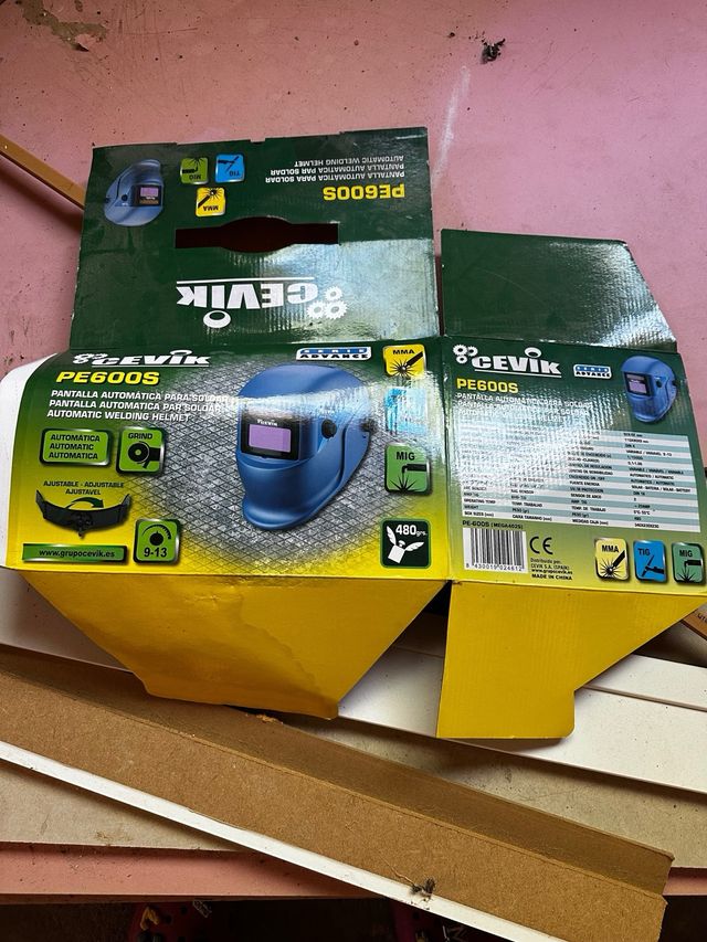 Pantalla de soldar azul