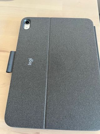 iPad 11 Wifi 128GB NUEVO + Teclado