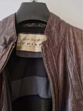 Chaqueta de piel marrón