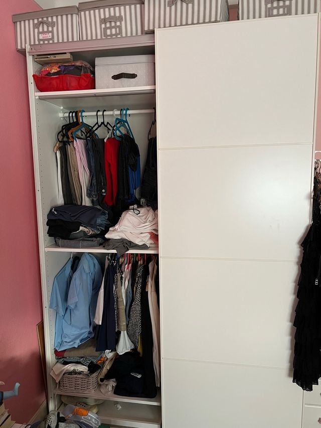 Armario puertas correderas blanco.