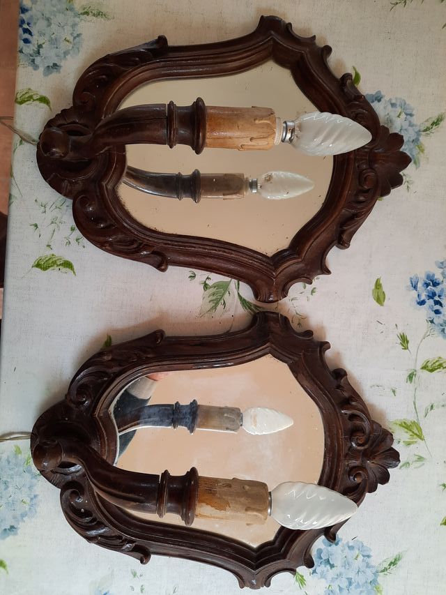 Coppia Applique Antico Legno e Vetro