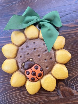 Formella Girasole Thun con coccinella portafortuna