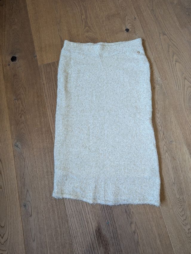 Falda Guess Lentejuelas Dorada/Plateada Talla M