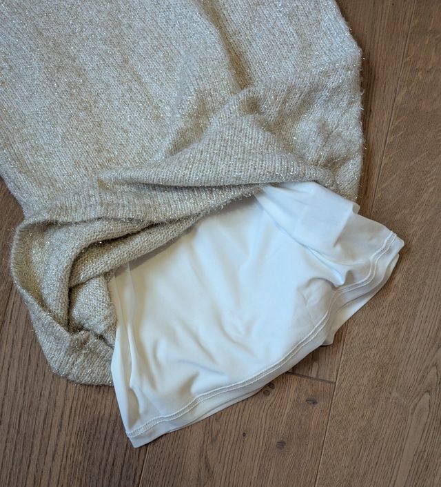 Falda Guess Lentejuelas Dorada/Plateada Talla M