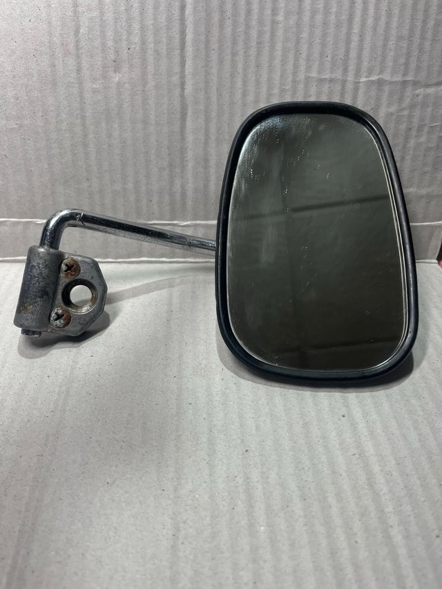 Espejo Retrovisor Coche Auto Clásico y/o antiguo.