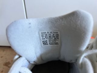 Zapatillas Adidas Blancas y Naranja