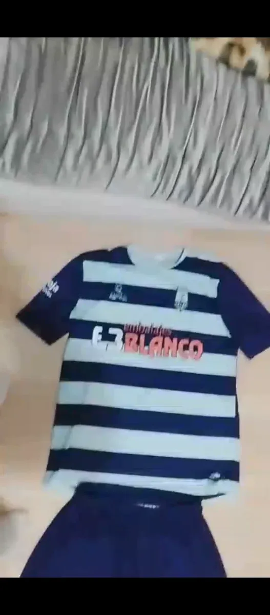 Equipación Fútbol Salesianos Dorsal 20