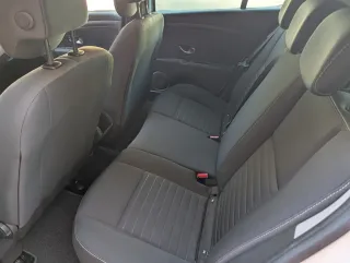 Renault Megane 2014  104.000 km ETIQUETA C 130€/M