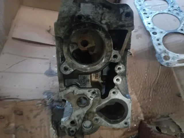 Culata Nissan X-Trail T31 (2008)