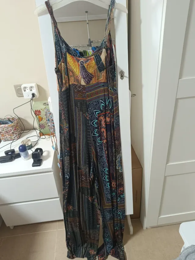 Mono largo estampado desigual