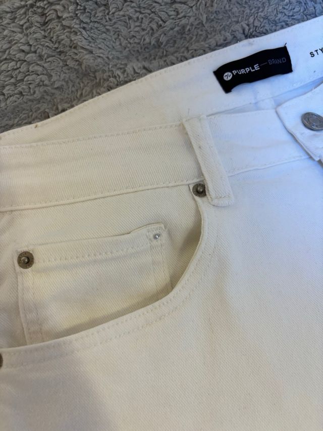 Jeans Purple Brand bianchi con macchie