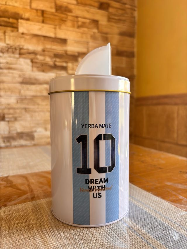 Mate y Recipiente Yerba 10
