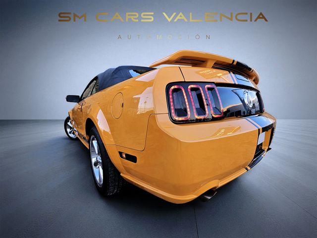 FORD MUSTANG GT PREMIUM 4.6 305 CV DE REESTRENO!!!