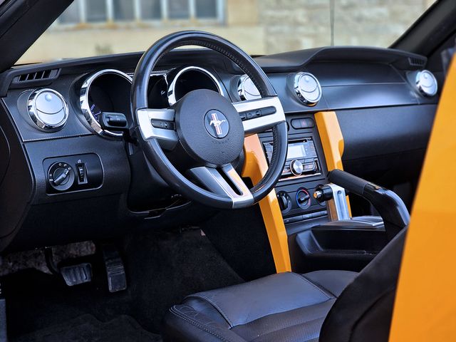 FORD MUSTANG GT PREMIUM 4.6 305 CV DE REESTRENO!!!