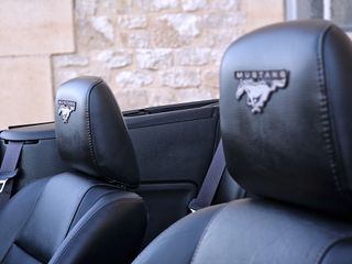 FORD MUSTANG GT PREMIUM 4.6 305 CV DE REESTRENO!!!