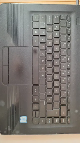 Portátil HP 240 Negro Core i5 16GB RAM HDD 1TB