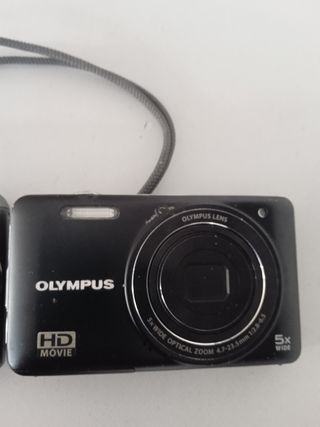Dos cámaras digitales Casio y olympus