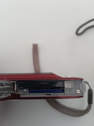 Dos cámaras digitales Casio y olympus