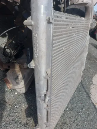 Intercooler y radiador Scania R580 R520 R450 R490