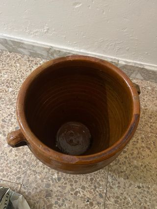 Botijo de barro con asas