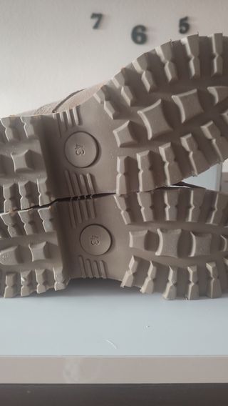 Botas altas ,impermeables talla 43