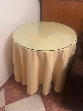 Mesa redonda cristal con hueco para brasero