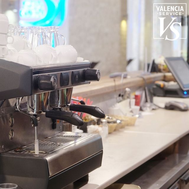 0688 - CAFETERÍA BAR BISTRÓ EN ALGIROS ENTRE BLASC